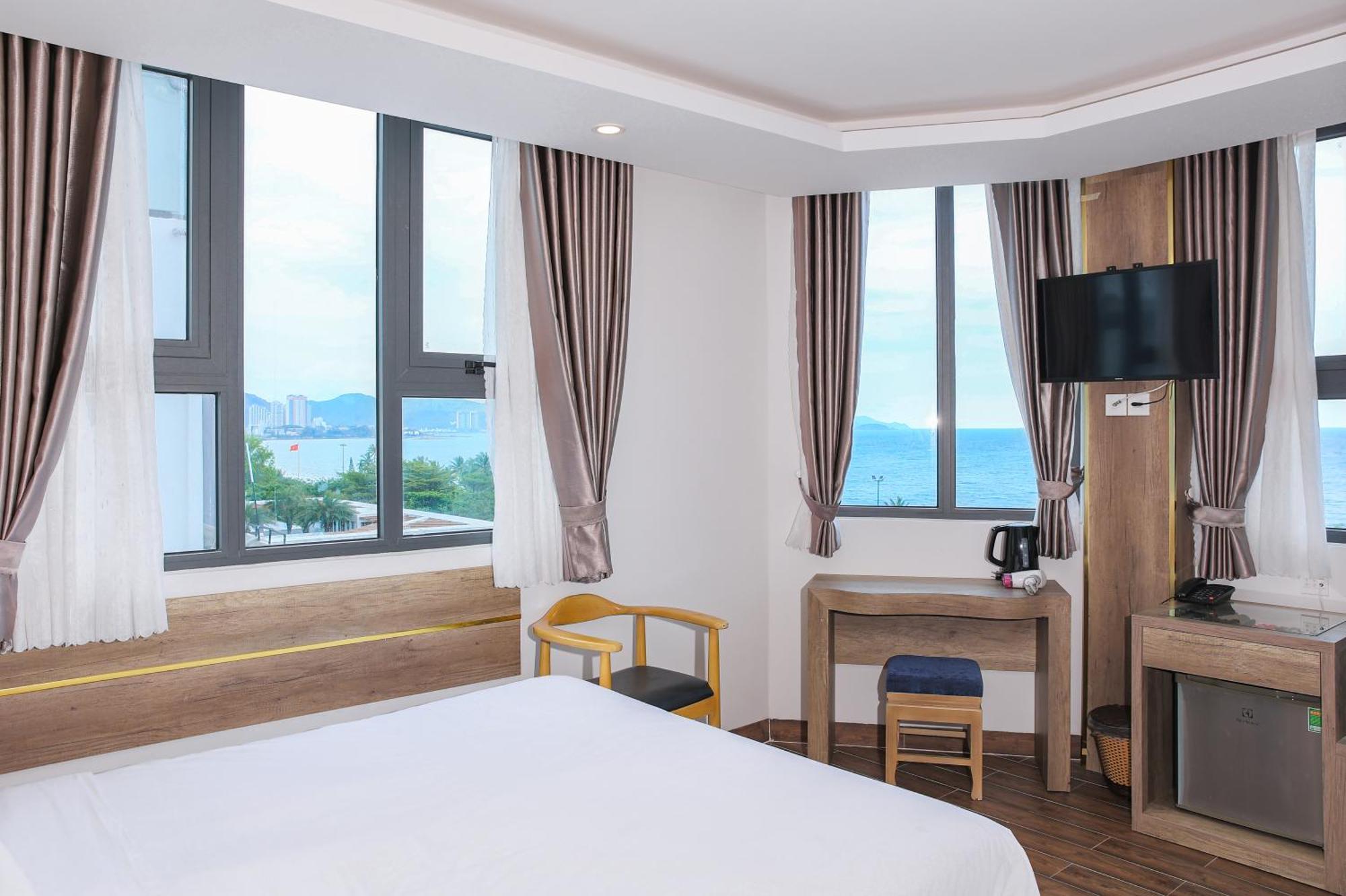 Azura Gold Hotel & Apartment На Транг Екстериор снимка