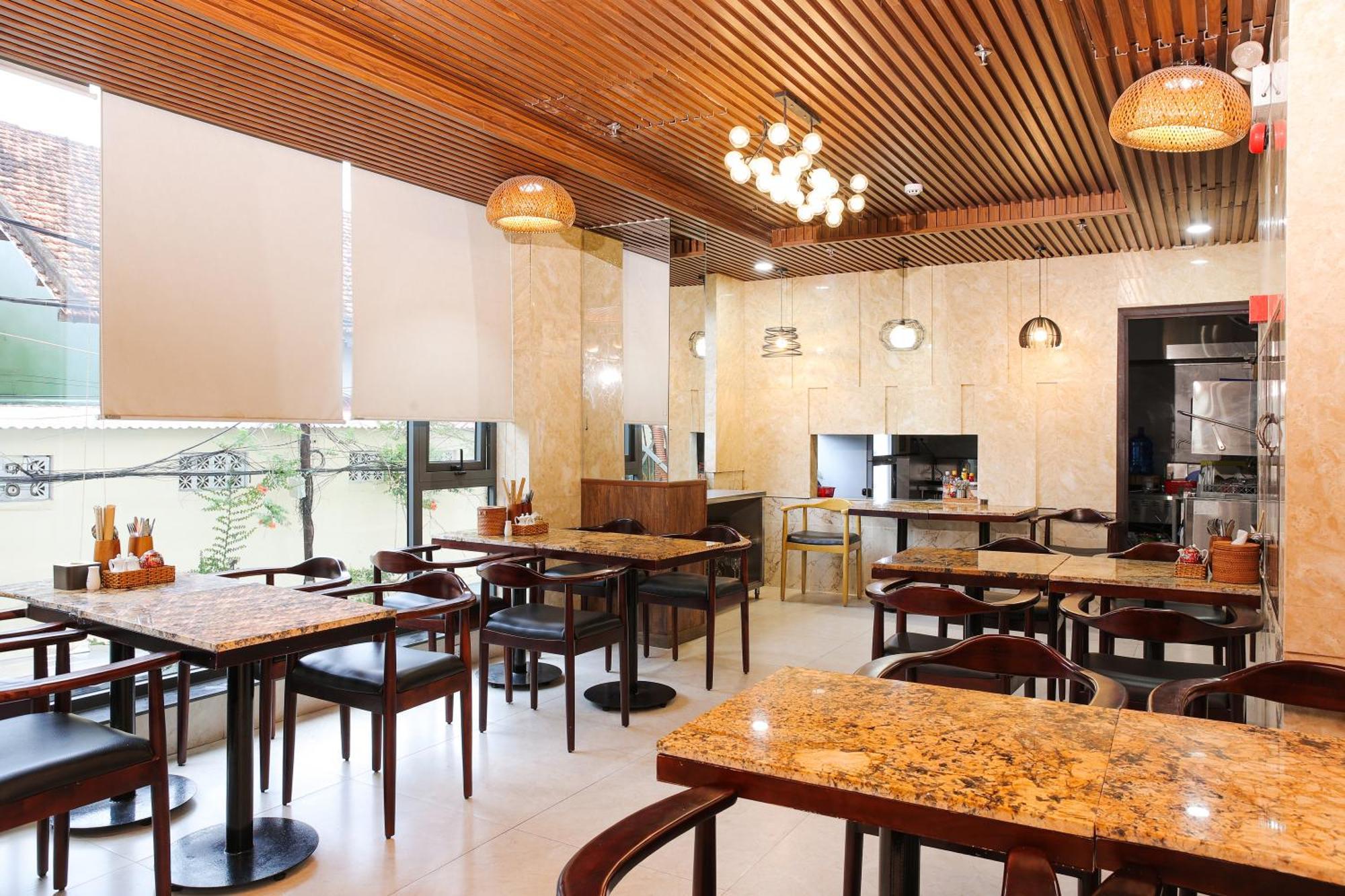 Azura Gold Hotel & Apartment На Транг Екстериор снимка