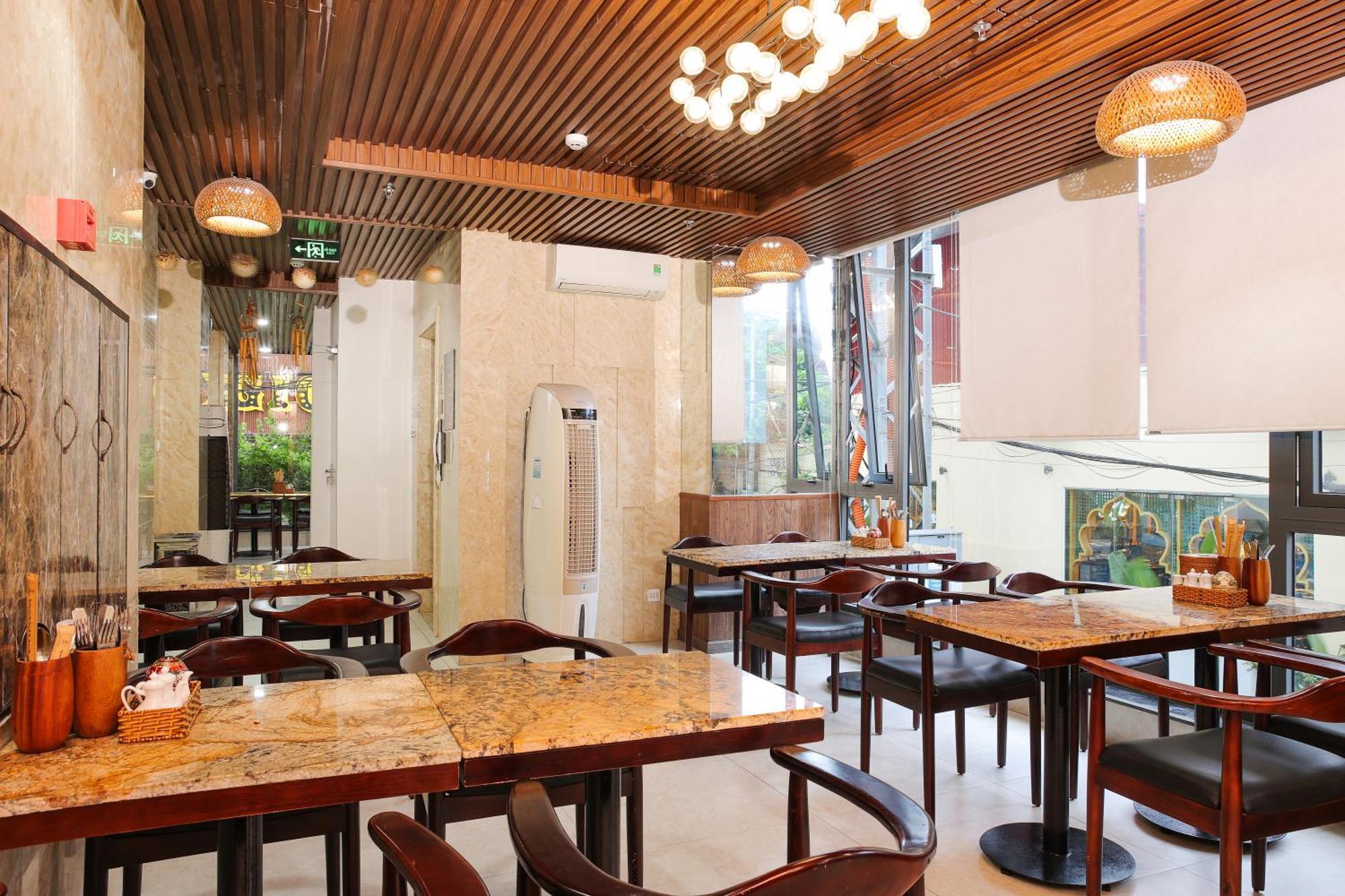 Azura Gold Hotel & Apartment На Транг Екстериор снимка