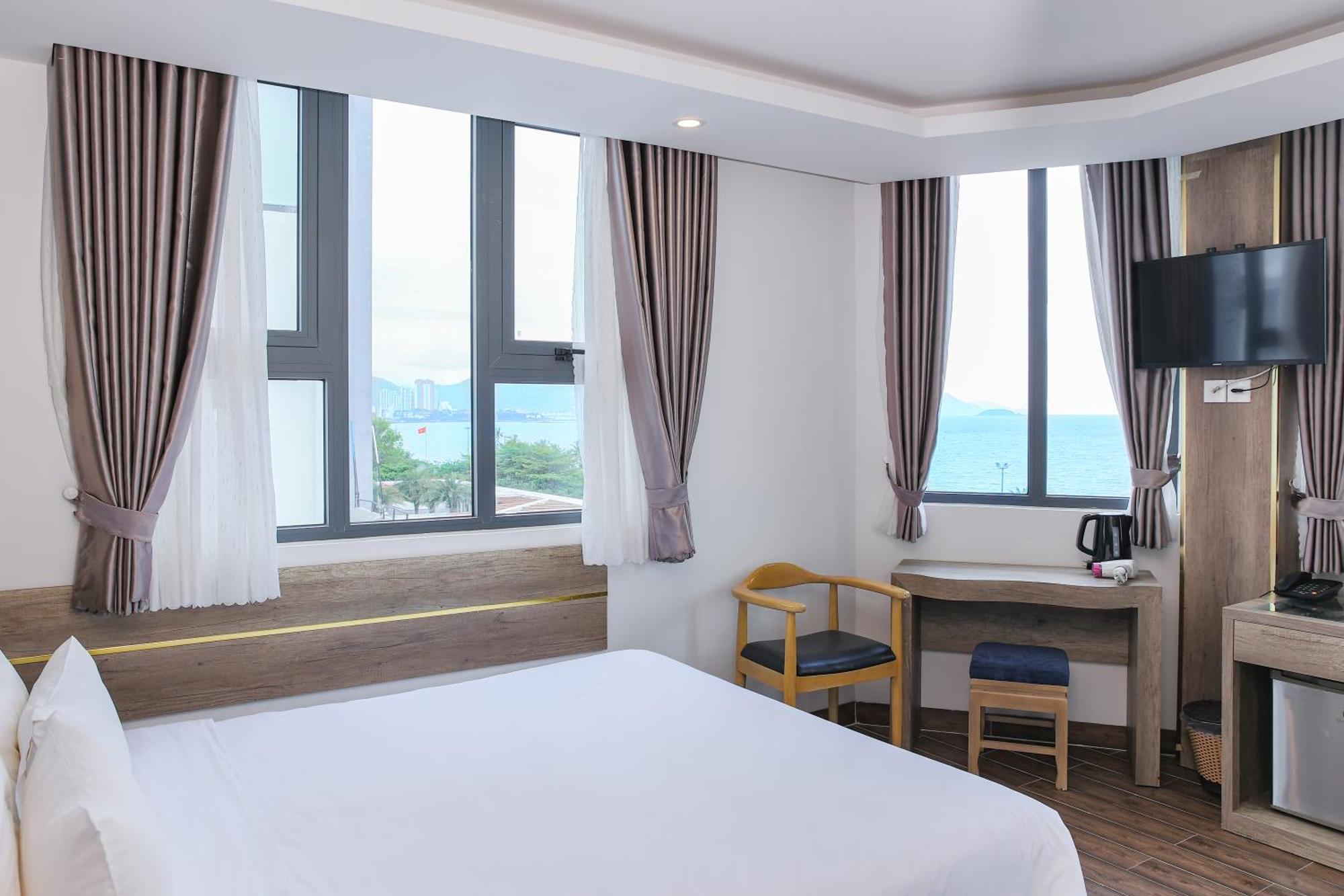 Azura Gold Hotel & Apartment На Транг Екстериор снимка